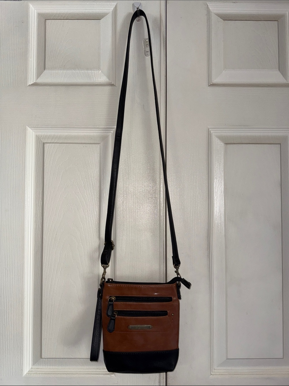 Stone Mountain 2 Tone Bonded Leather Small Crossbody/Wristlet Bag